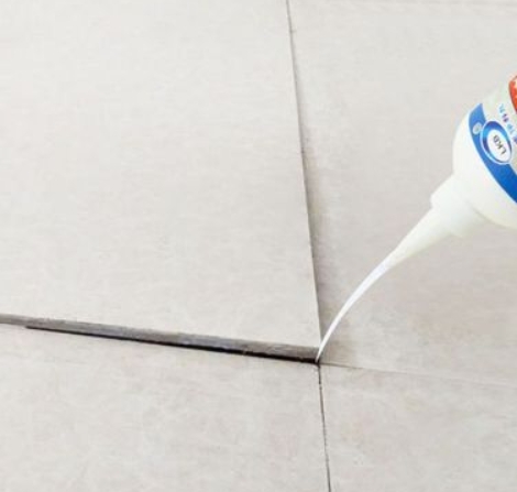 五寨瓷砖空鼓维修公司分享卫生间瓷砖脱落的原因可能有以下几点